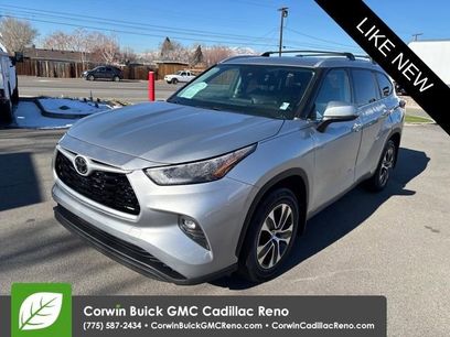 Used 2022 Toyota Highlander XLE