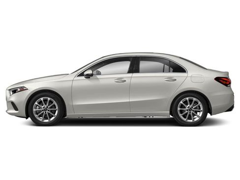 Used 2019 Mercedes-Benz A 220 image 13