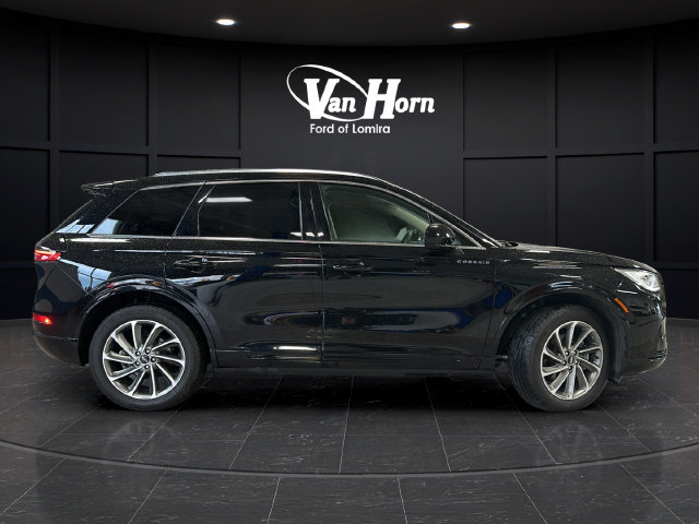 Used 2024 Lincoln Corsair Grand Touring w/ Rear Removable Package Tray AWD/4WD image 8
