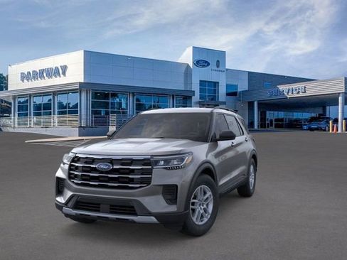 New 2026 Ford Explorer Active image 2