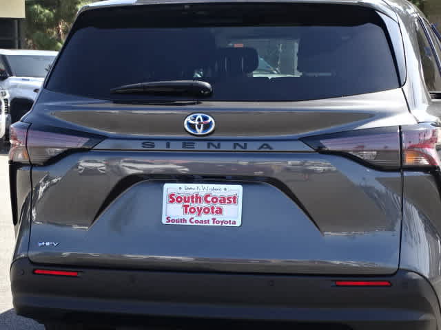 Certified 2025 Toyota Sienna XLE w/ XLE Plus Package FWD image 13