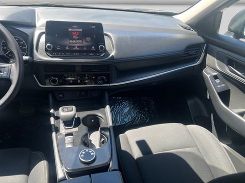 Used 2024 Nissan Rogue S AWD/4WD image 15