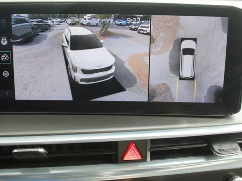 Used 2024 Kia Sorento SX FWD image 61