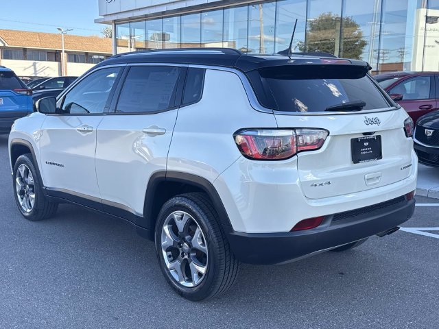 Used 2019 Jeep Compass Limited AWD/4WD image 38