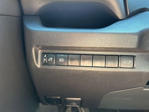 Used 2023 Toyota RAV4 XLE Premium image 24