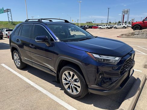 Used 2024 Toyota RAV4 XLE Premium FWD image 3