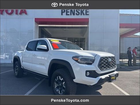 Certified 2023 Toyota Tacoma TRD Off-Road AWD/4WD image 1