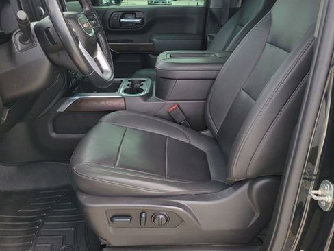 Used 2022 GMC Sierra 3500 SLT w/ SLT Convenience Package image 6