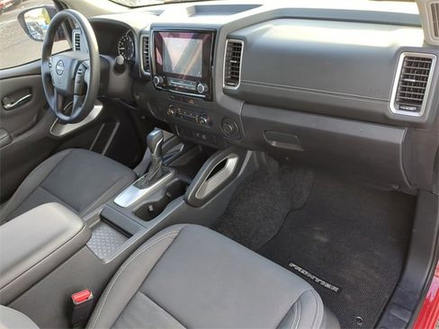 Used 2023 Nissan Frontier SV image 14