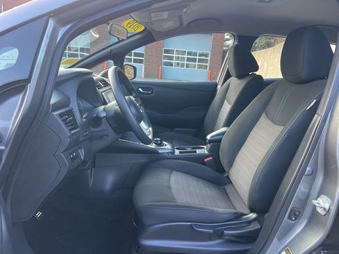 Used 2019 Nissan Leaf S Plus image 14