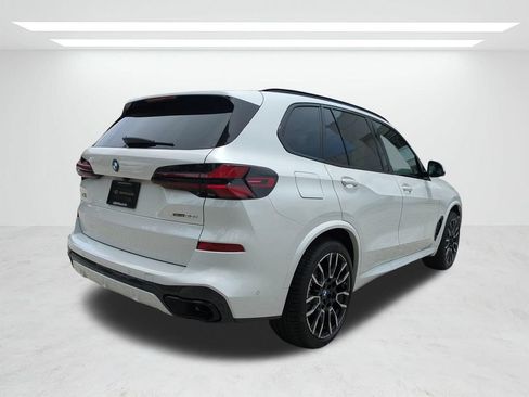 New 2026 BMW X5 xDrive40i w/ M Sport Package AWD/4WD image 4