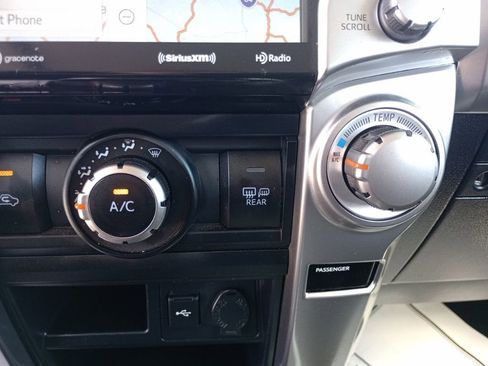 Used 2021 Toyota 4Runner SR5 Premium image 26