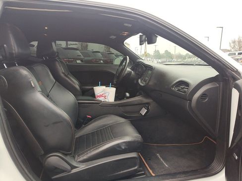 Used 2015 Dodge Challenger R/T Plus image 10