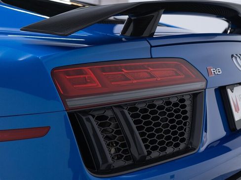 Used 2017 Audi R8 V10 plus AWD/4WD image 33