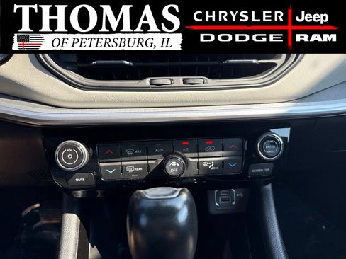 Used 2025 Jeep Compass Limited w/ Sun & Sound Group AWD/4WD image 20