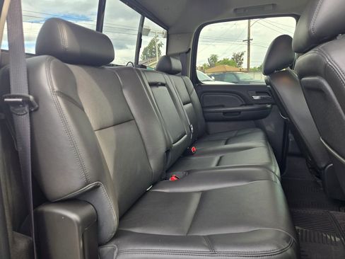 Used 2012 GMC Sierra 3500 Denali image 17