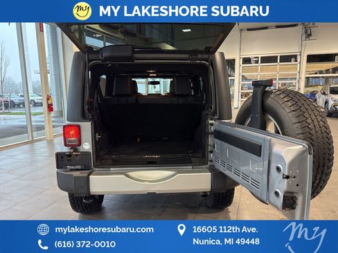 Used 2015 Jeep Wrangler Unlimited Sahara image 20