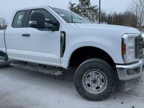 New 2026 Ford F250 XL w/ XL Chrome Package image 8