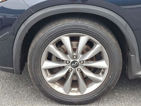 Used 2021 INFINITI QX50 Essential w/ Convenience Package image 9