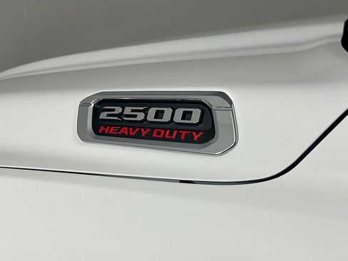 Used 2025 RAM 2500 Big Horn AWD/4WD image 28