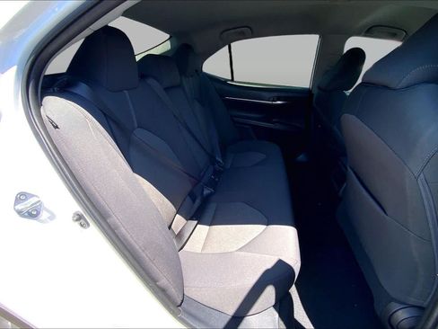 Used 2022 Toyota Camry LE w/ Carpet Mat Package (TMS) FWD image 19