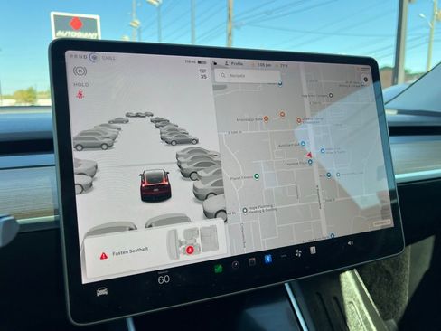 Used 2021 Tesla Model Y Long Range image 49