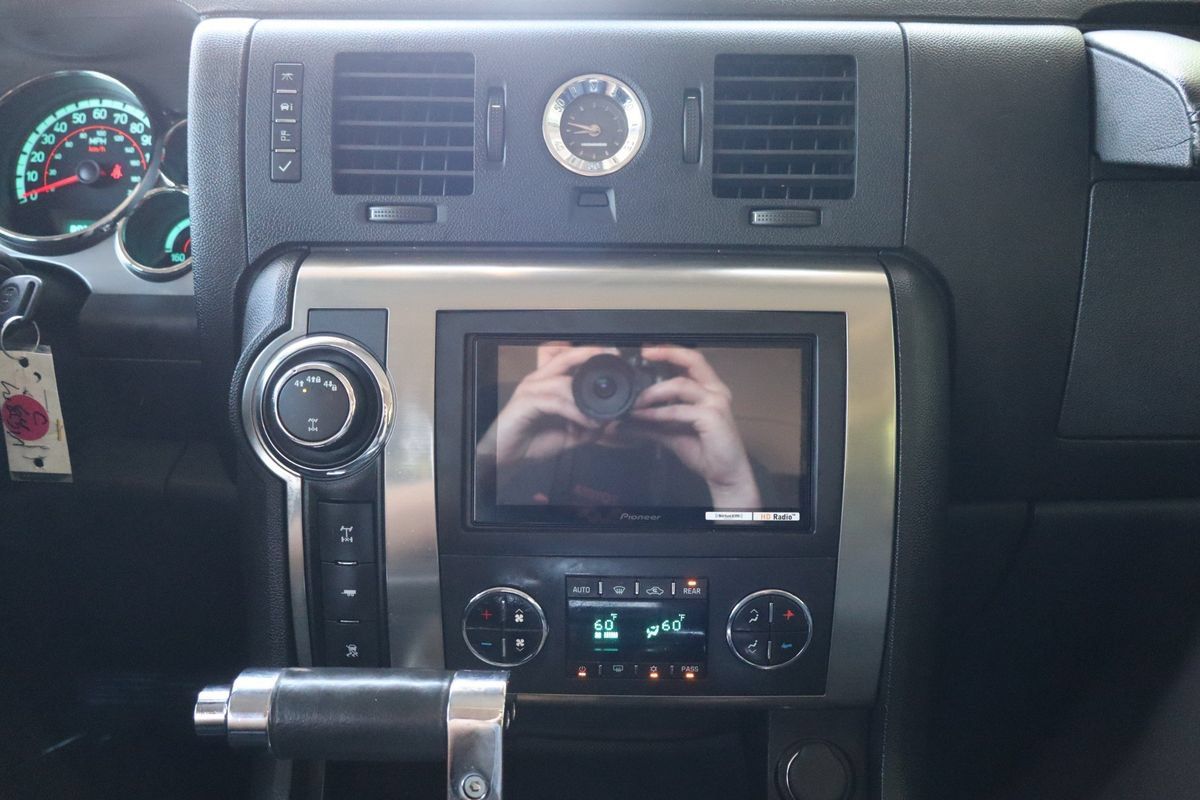 Used 2009 HUMMER H2 Luxury AWD/4WD image 33