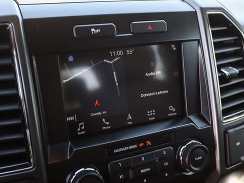 Used 2017 Ford F150 XLT w/ Equipment Group 302A Luxury AWD/4WD image 24