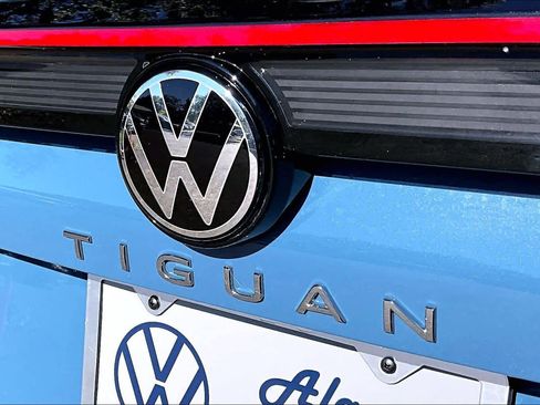 New 2026 Volkswagen Tiguan SEL R-Line image 15