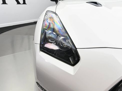 Used 2012 Nissan GT-R Premium AWD/4WD image 14