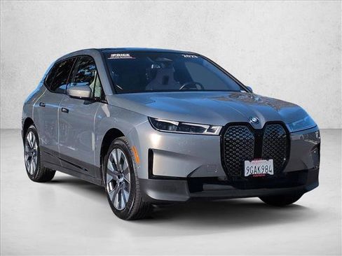 Used 2023 BMW iX xDrive50 w/ Convenience Package image 3