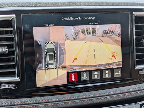 New 2026 Chrysler Pacifica Pinnacle w/ Trailer Tow Group image 24