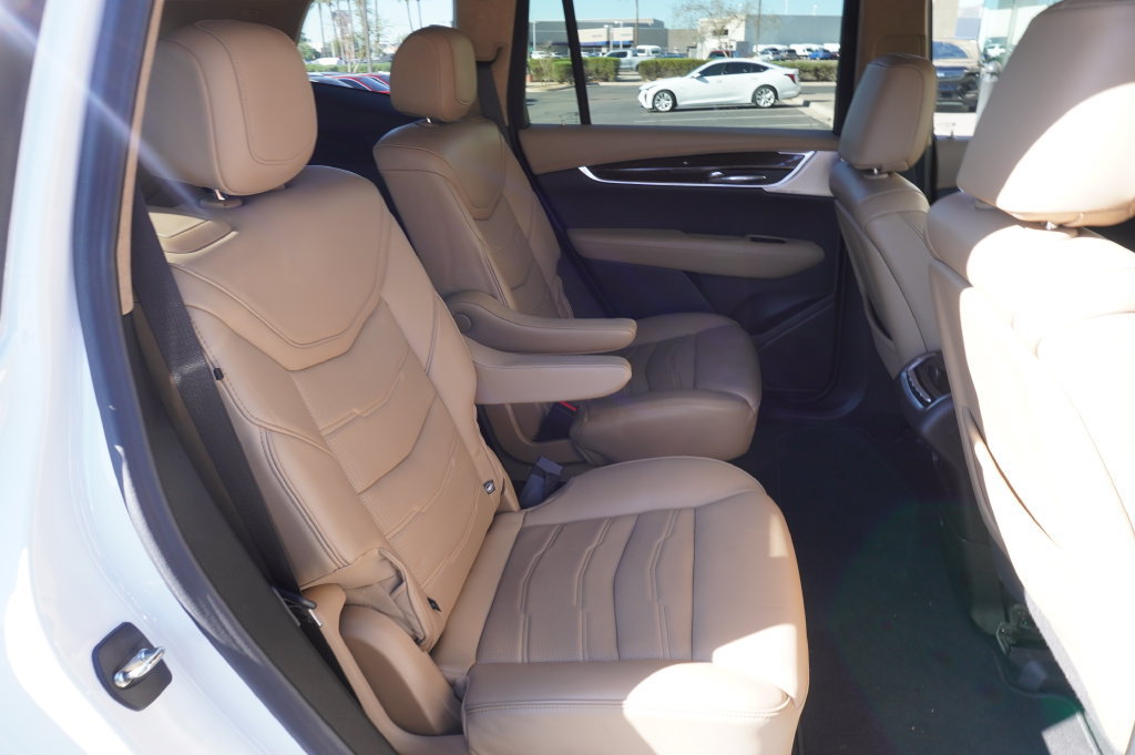 Used 2023 Cadillac XT6 Sport w/ Platinum Package AWD/4WD image 7