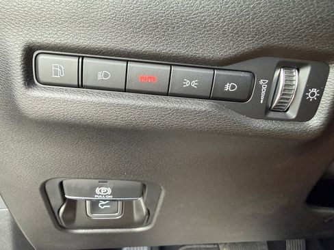 New 2026 Jeep Cherokee Overland AWD/4WD image 19