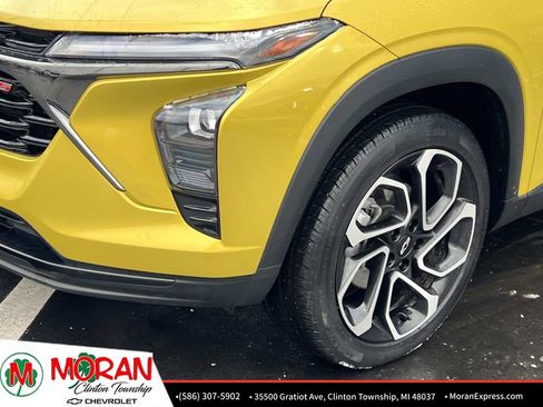 Used 2024 Chevrolet Trax RS w/ Driver Confidence Package image 9