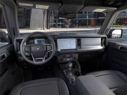 New 2025 Ford Bronco Badlands image 9