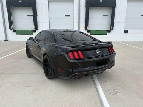 Used 2016 Ford Mustang GT Premium w/ Equipment Group 401A RWD image 5