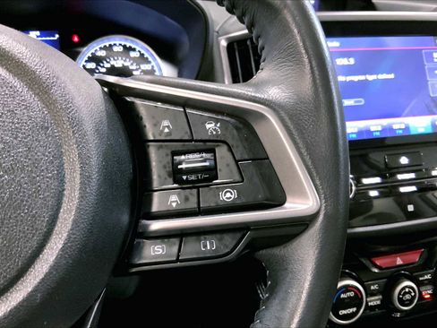 Used 2020 Subaru Forester Limited image 25