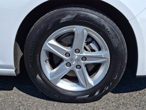 Used 2024 Chevrolet Malibu LT image 8