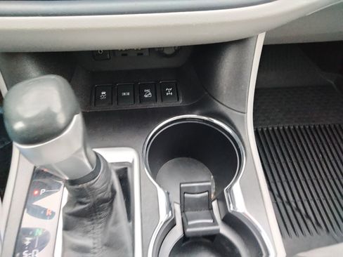 Used 2019 Toyota Highlander Limited image 24