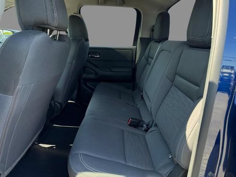 Certified 2023 Nissan Frontier SV w/ Technology Package AWD/4WD image 14