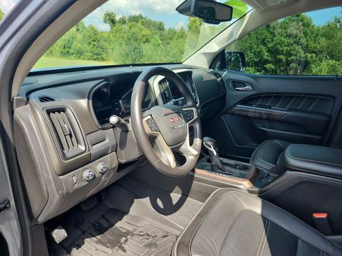 Used 2022 GMC Canyon Denali AWD/4WD image 13