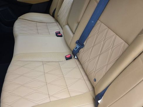 Used 2025 Nissan Sentra SV w/ SV Premium Package FWD image 14