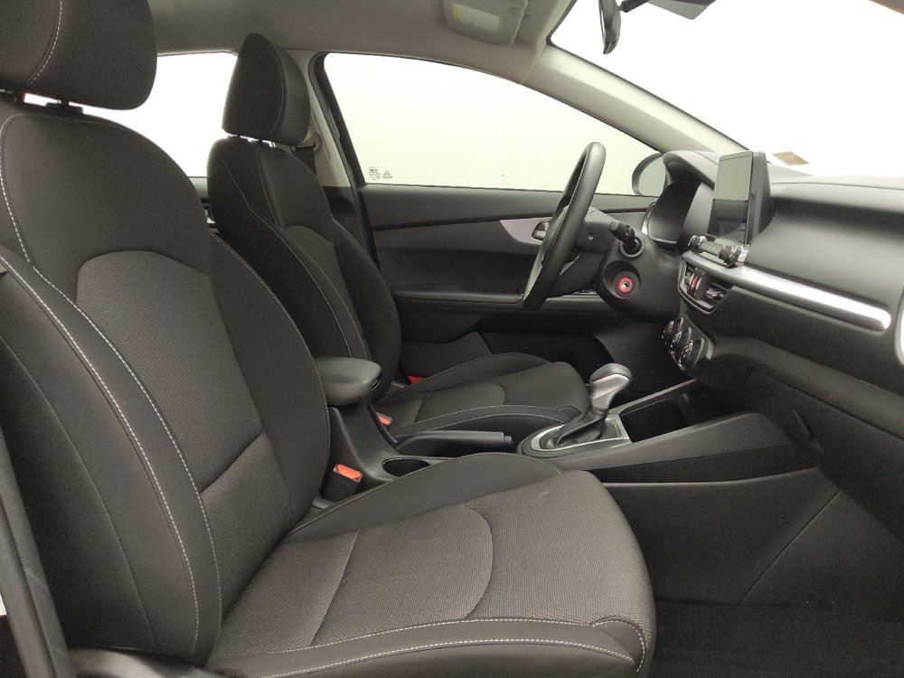 Used 2022 Kia Forte LXS w/ LXS Technology Package FWD image 21