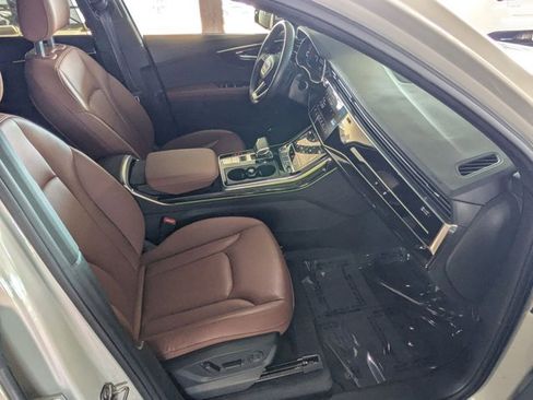 Used 2022 Audi Q7 3.0T Prestige w/ Prestige Package image 21