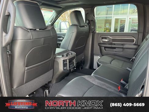 New 2026 RAM 2500 Laramie AWD/4WD image 17