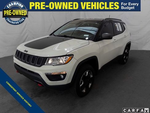 Used 2018 Jeep Compass Trailhawk image 1