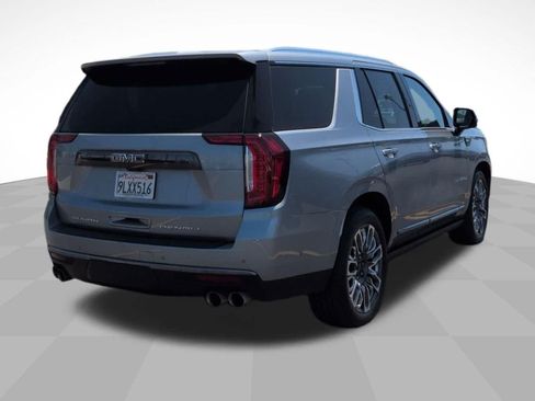 Used 2024 GMC Yukon Denali Ultimate AWD/4WD image 5
