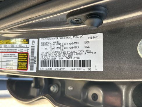 Used 2021 Toyota Tacoma SR5 RWD image 45