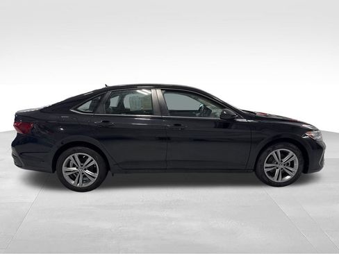 Used 2024 Volkswagen Jetta SE FWD image 48